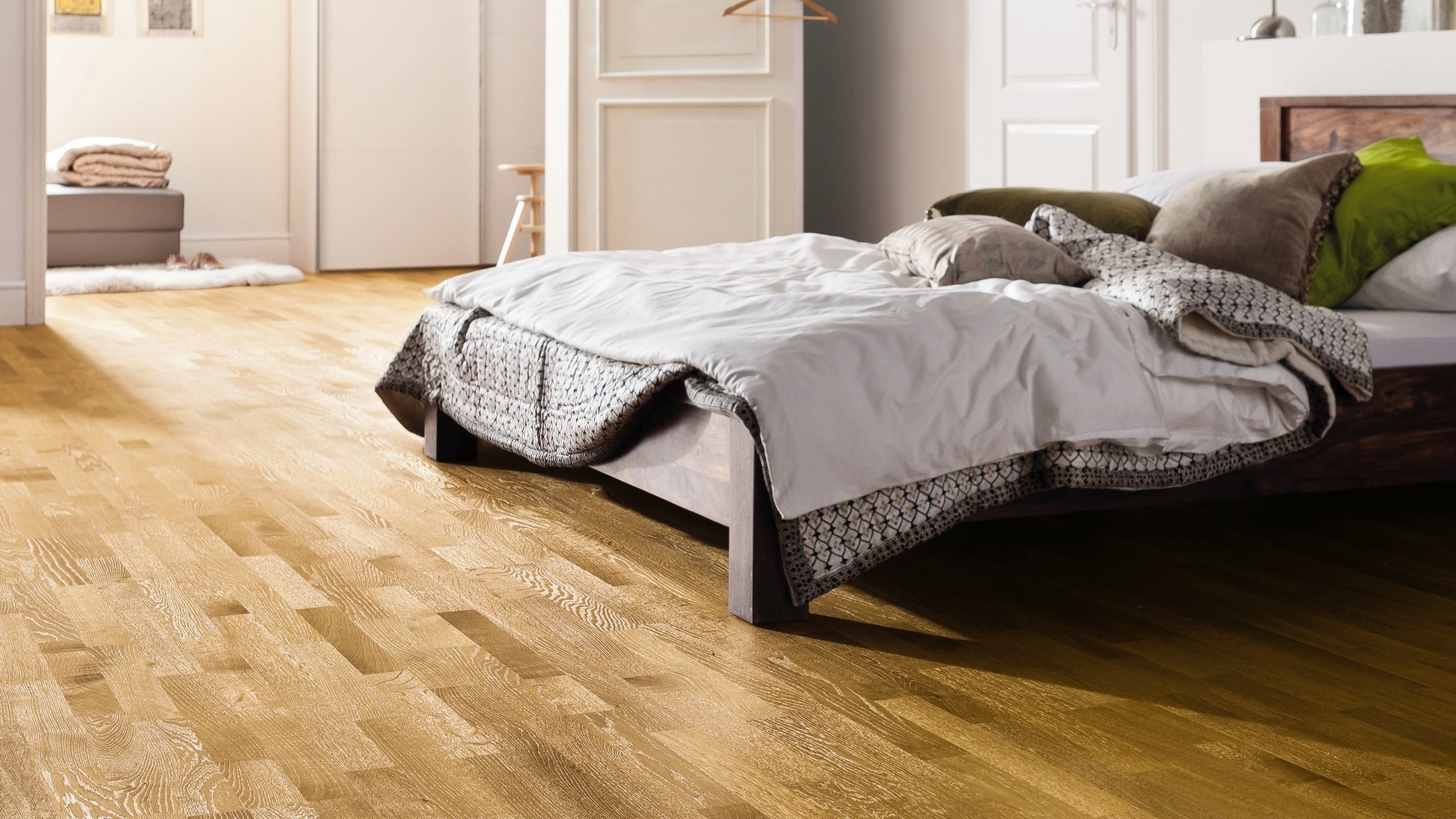 HARO PARKETT 4000 Schiffsboden Eiche Trend strukturiert naturaLin plus Top Connect