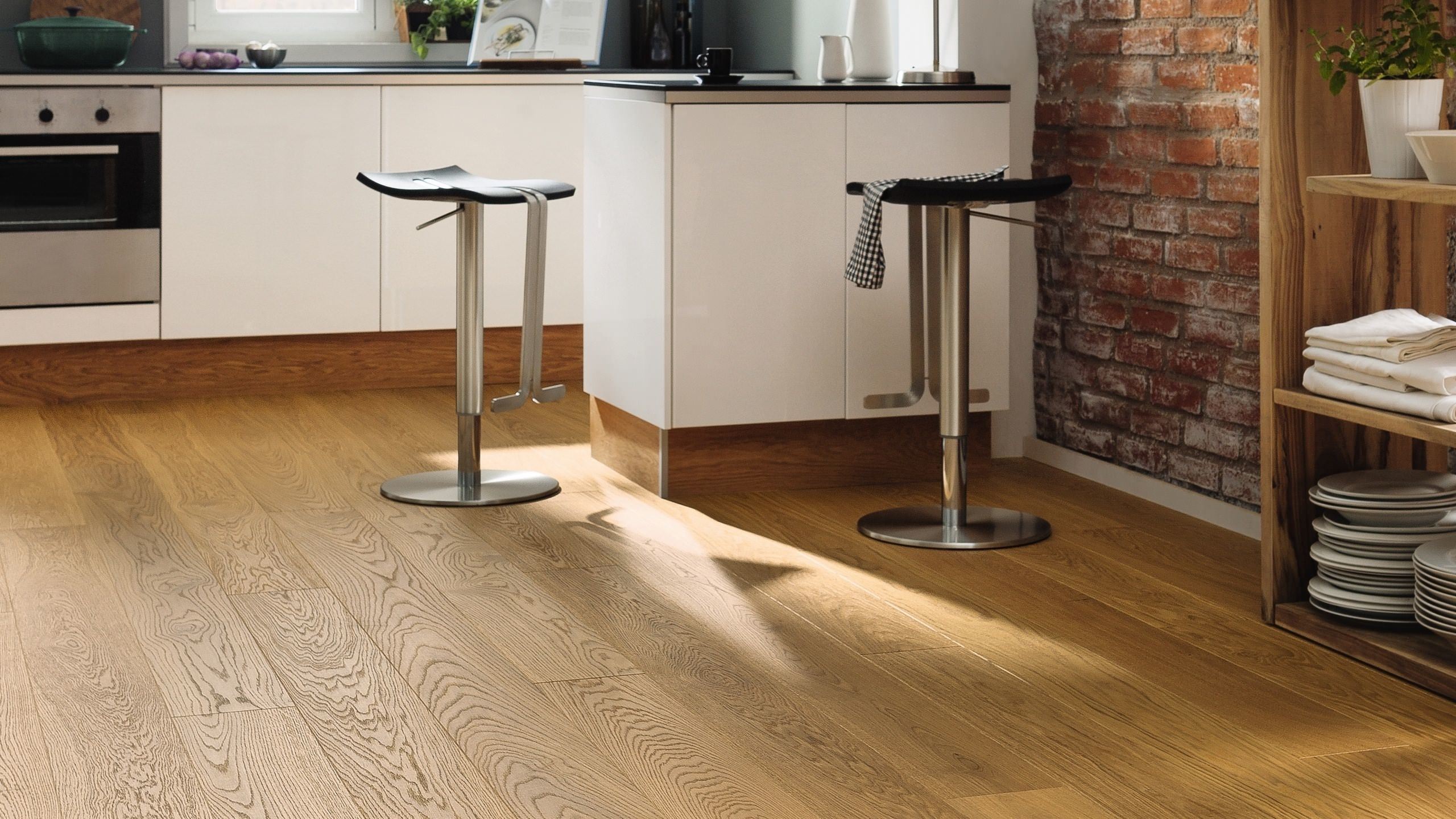 HARO PARKETT 4000 Landhausdiele 180 4V Eiche Exklusiv strukturiert naturaLin plus Top Connect